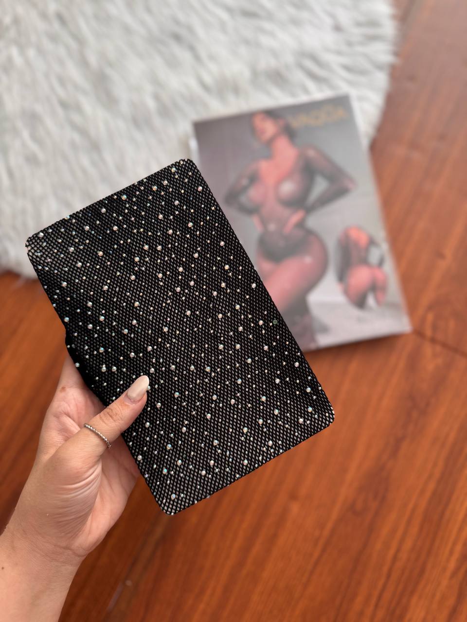 بادی یکسره نگین دار فاق باز