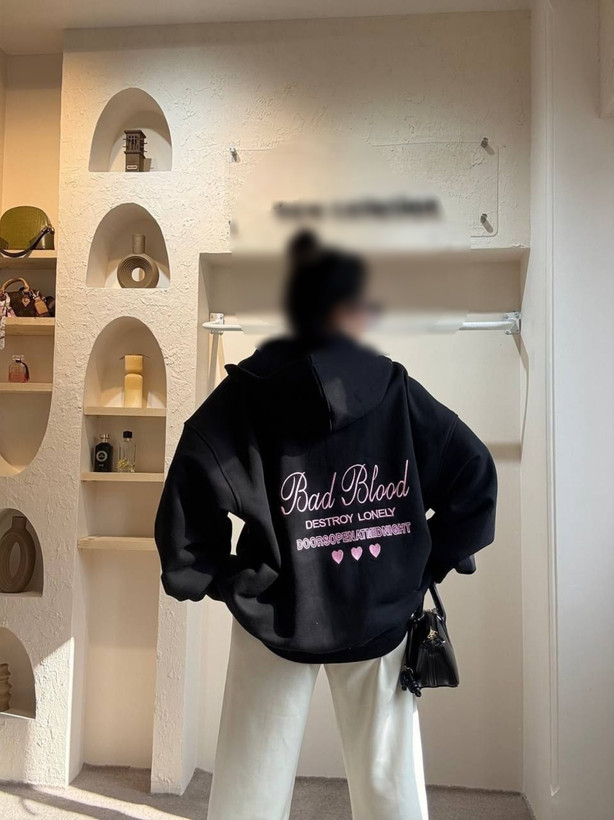 سویشرت کلاهدار خفن Bad blood زنانه